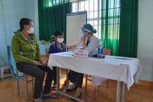 Huyện Đạ Tẻh triển khai tiêm vắc xin phòng COVID-19 cho trẻ từ 5 đến dưới 12 tuổi