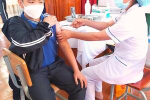 Lâm Đồng phân bổ và tổ chức tiêm vắc xin phòng bệnh COVID-19 đợt 46