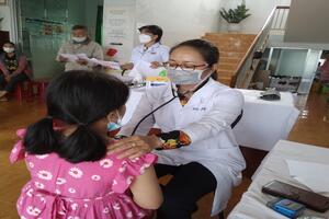 Xã Tân Lạc huyện Bảo Lâm  triển khai  tiêm vắc xin phòng COVID-19 cho trẻ từ 5 tuổi đến dưới 12 tuổi.