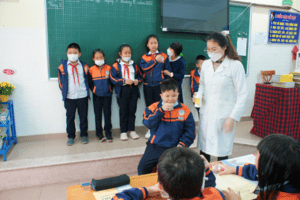 Tẩy giun cho học sinh tiểu học thành phố Đà Lạt năm 2022