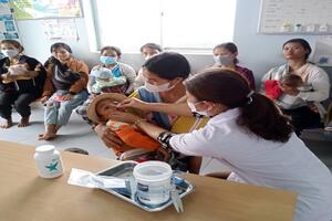 TRUNG TÂM Y TẾ ĐAM RÔNG TRIỂN KHAI CHIẾN DỊCH BỔ SUNG VIATAMIN A ĐỢT I NĂM 2023