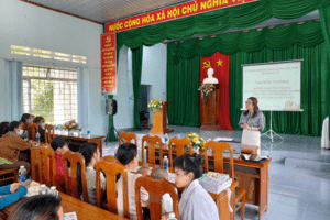 TẬP HUẤN KỸ NĂNG TRUYỀN THÔNG CHĂM SÓC SỨC KHỎE BÀ MẸ VÀ TRẺ EM