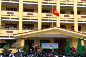 TRUYỀN THÔNG CHĂM SÓC SỨC KHỎE SINH SẢN VỊ THÀNH NIÊN VÀ DỰ PHÒNG LÂY NHIỄM HIV/AIDS