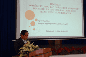 Hội nghị nghiên cứu, học tập, quán triệt Nghị quyết Hội nghị lần thứ tám Ban Chấp hành Trung ương Đảng khóa XIII