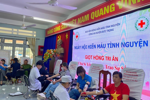 HUYỆN ĐỨC TRỌNG TỔ CHỨC NGÀY HỘI HIẾN MÁU TÌNH NGUYỆN