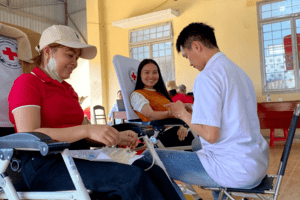 Hội chữ thập đỏ tỉnh Lâm Đồng tổ chức hiến máu tình nguyện tại xã Đà Loan - huyện Đức Trọng
