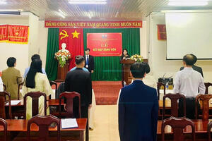 Kết nạp Đảng cho quần chúng ưu tú