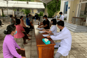 Tổ chức truyền thông, vận động ủng hộ Quỹ PASTB và trao tặng quà cho Bệnh nhân lao có hoàn cảnh khó khăn