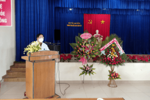 Sáng ngày 25/02 Ban Chỉ Huy quân sự tỉnh Lâm Đồng thăm và tặng hoa Trung tâm Kiểm soát bệnh tật tỉnh Lâm Đồng nhân kỷ niệm 67 năm ngày Thầy thuốc Việt Nam (27/02/1955-27/02/2022).
