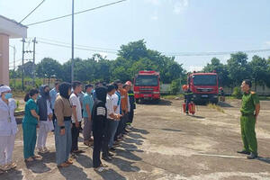 Trung tâm Y tế khu vực Cư Jút: Thực tập chữa cháy, cứu nạn, cứu hộ