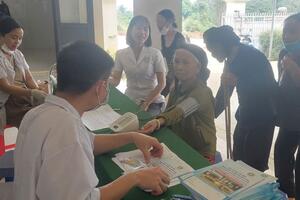 Trung tâm Y tế khu Đăk Glong: Khám sức khỏe 2.500 người cao tuổi