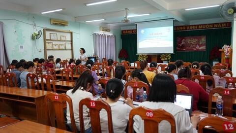 TẬP HUẤN QUẢN LÝ TIÊM CHỦNG CHO CÁN BỘ Y TẾ TUYẾN XÃ